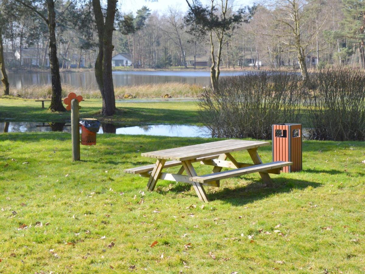 Lovely Holiday Home In Limburg Amid Lush Forest Stramproy Eksteriør billede