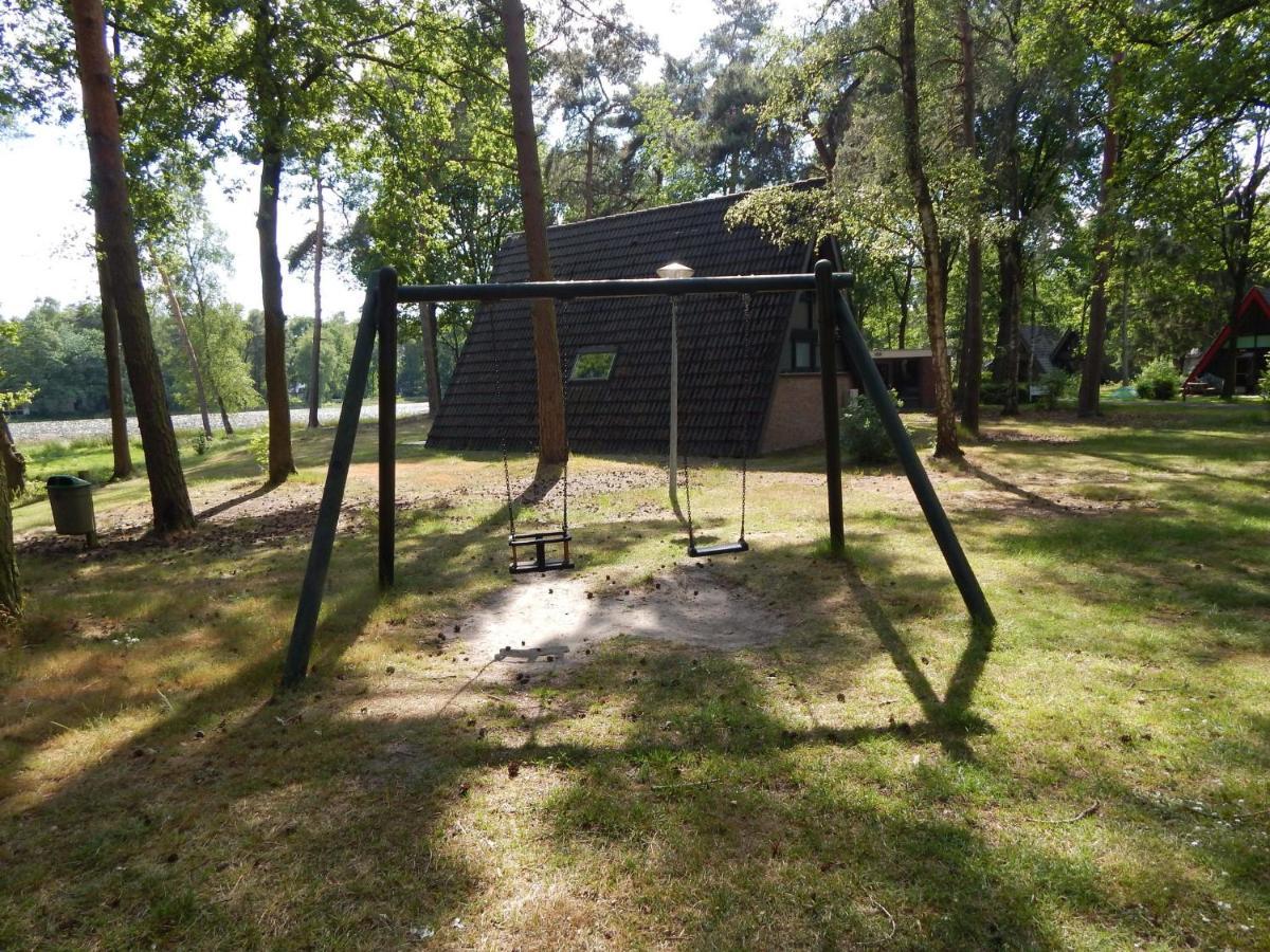 Lovely Holiday Home In Limburg Amid Lush Forest Stramproy Eksteriør billede